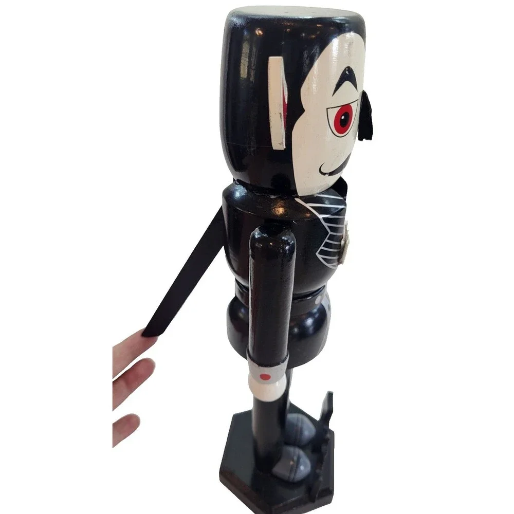Target 2011 Limited Edition Vampire Halloween Nutcracker 14in Damaged AS-IS